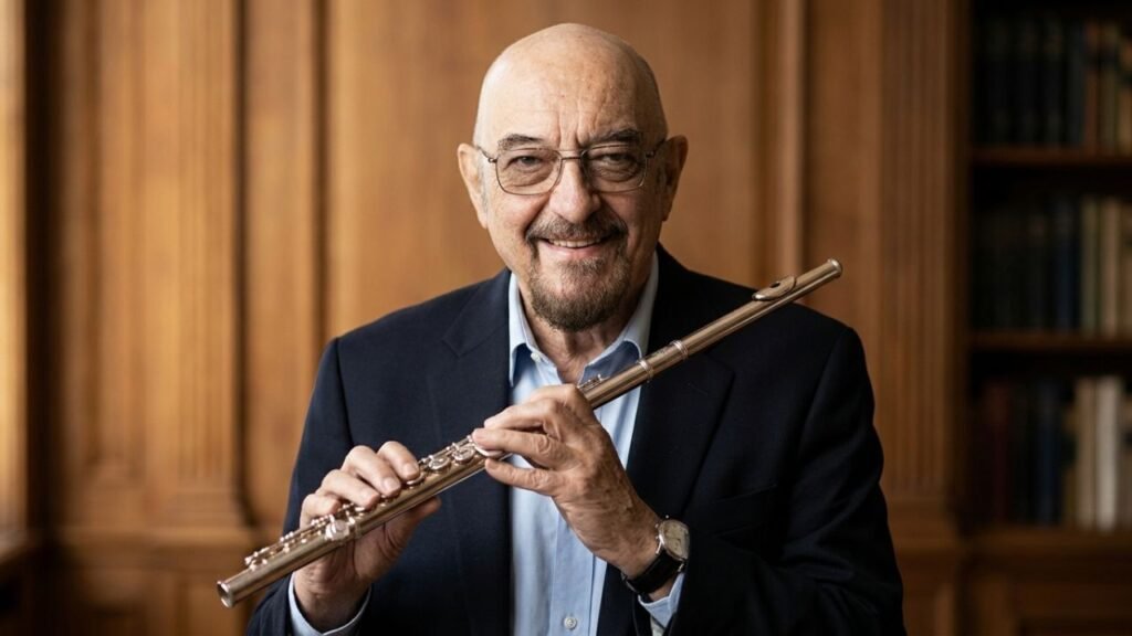 Ian Anderson Biography: Age, Career, Wife, Songs, Net Worth & Jethro Tull